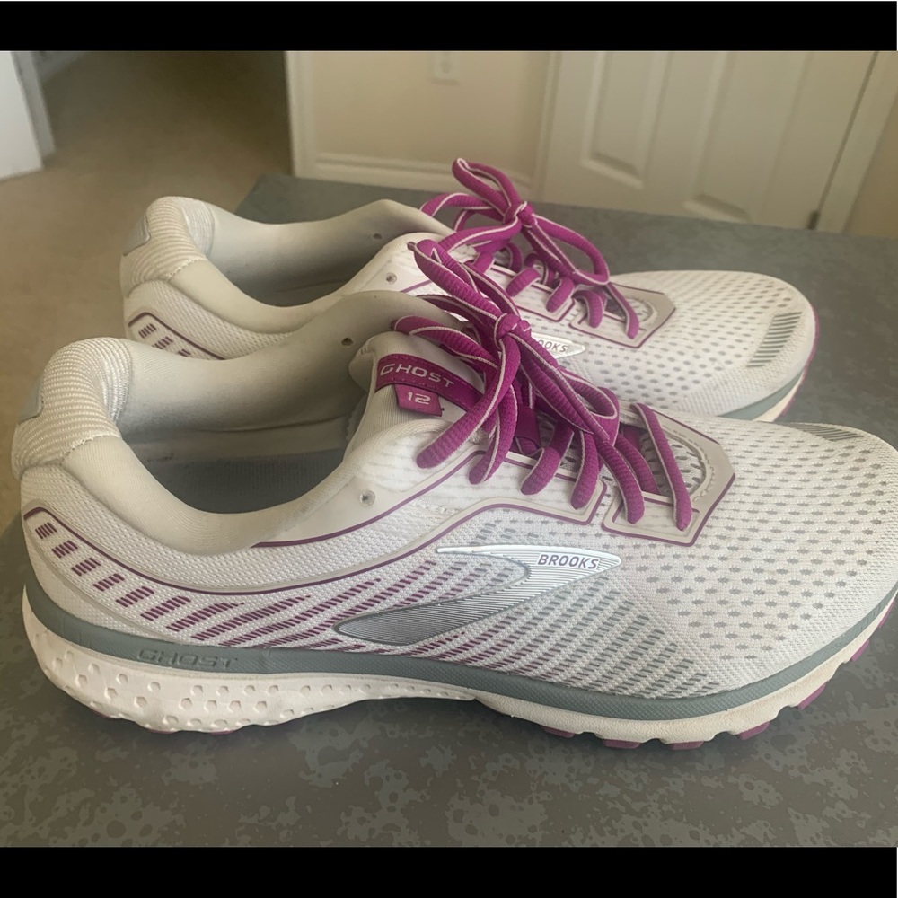 Brooks Women’s Ghost 23 Running shoes 9.5 wide